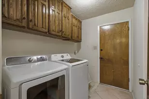 2940 S Creekwood Dr, Grapevine, TX 76051 - Photo 27