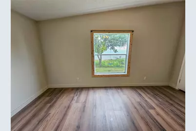 372 Meadow Pond Court, Runaway Bay, TX 76426 - Photo 13