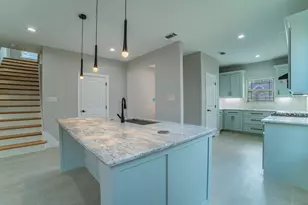 8319 Deep Green Dr, Dallas, TX 75249 - Photo 5