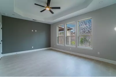 8319 Deep Green Drive, Dallas, TX 75249 - Photo 15