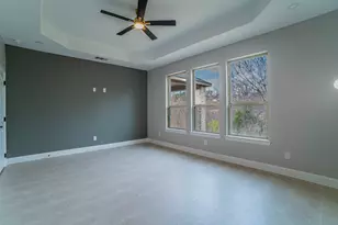 8319 Deep Green Dr, Dallas, TX 75249 - Photo 15