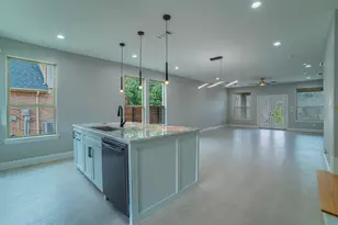 8319 Deep Green Dr, Dallas, TX 75249 - Photo 9