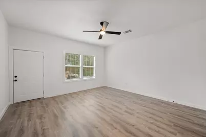 1027 W 2nd Avenue, Corsicana, TX 75110 - Photo 23