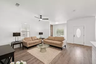 1027 W 2nd Ave, Corsicana, TX 75110 - Photo 5