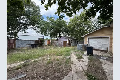 3301 S Main Street, Fort Worth, TX 76110 - Photo 3