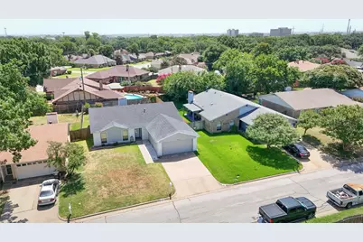 1915 Lavon Creek Lane, Arlington, TX 76006 - Photo 39