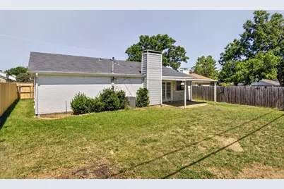 1915 Lavon Creek Lane, Arlington, TX 76006 - Photo 7