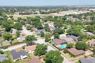 1915 Lavon Creek Ln, Arlington, TX 76006 - Photo 33