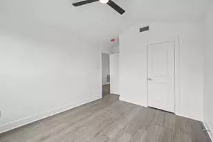 3769 Wenatche Dr, Dallas, TX 75233 - Photo 31