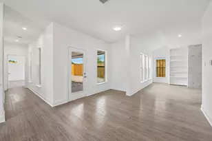 3769 Wenatche Dr, Dallas, TX 75233 - Photo 11