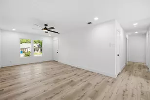4605 Haas Dr, Dallas, TX 75216 - Photo 19