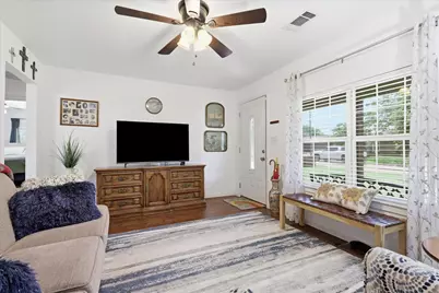 116 Pecan Street, Whitesboro, TX 76273 - Photo 5