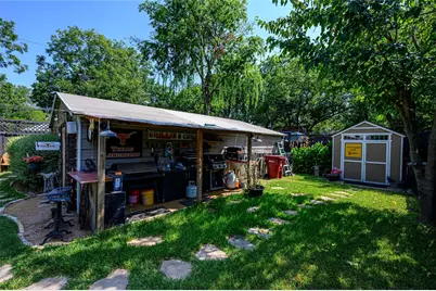 1305 S Crockett Street, Sherman, TX 75090 - Photo 33