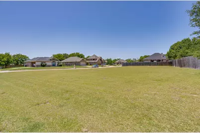 703 Carmen Ana Avenue, Grandview, TX 76050 - Photo 3