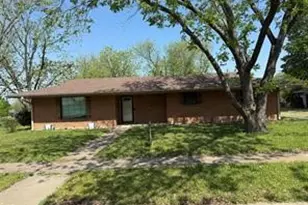 1412 Hillcrest St, Ennis, TX 75119 - Photo 1