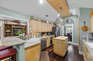 809 Shady Creek Dr, Kennedale, TX 76060 - Photo 13