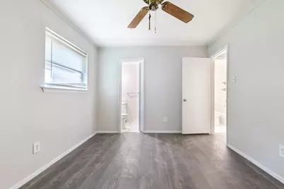 2303 April Lane, Grand Prairie, TX 75050 - Photo 17