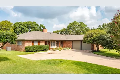 8921 Crosswind Drive, Fort Worth, TX 76179 - Photo 3
