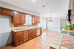 8921 Crosswind Dr, Fort Worth, TX 76179 - Photo 15