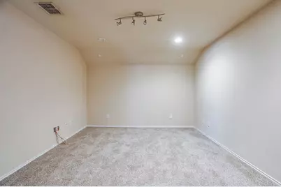 7004 Alcala, Grand Prairie, TX 75054 - Photo 23
