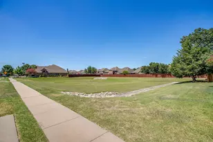 7004 Alcala, Grand Prairie, TX 75054 - Photo 31