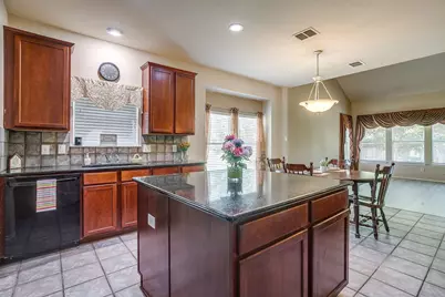 7004 Alcala, Grand Prairie, TX 75054 - Photo 13