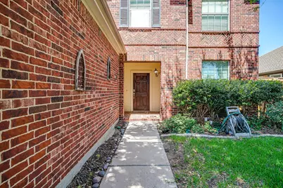 7004 Alcala, Grand Prairie, TX 75054 - Photo 3