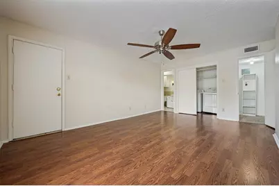 5838 Sandhurst Lane, Dallas, TX 75206 - Photo 3