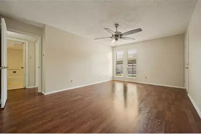 5838 Sandhurst Lane, Dallas, TX 75206 - Photo 9