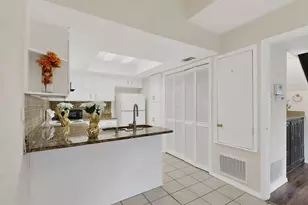 14151 Montfort Dr, Dallas, TX 75254 - Photo 9