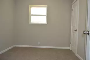 501 E 2nd St, Quinlan, TX 75474 - Photo 23