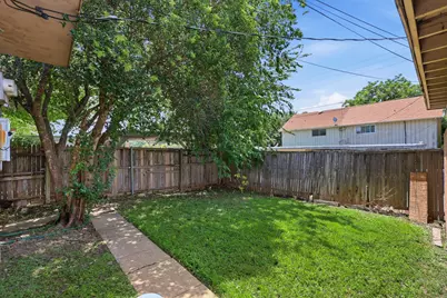 13422 Blossomheath Lane, Dallas, TX 75240 - Photo 15