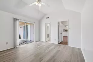 13422 Blossomheath Ln, Dallas, TX 75240 - Photo 9