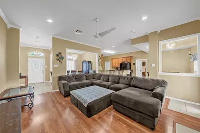 608 Pebble Creek Drive, Hewitt, TX 76643 - Photo 3