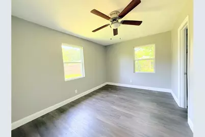 502 E Park Avenue, Sherman, TX 75090 - Photo 13