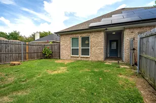339 S Stewart Ave, Lancaster, TX 75146 - Photo 31