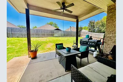 5851 Lorenzo Drive, Grand Prairie, TX 75052 - Photo 23