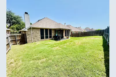 5851 Lorenzo Drive, Grand Prairie, TX 75052 - Photo 25