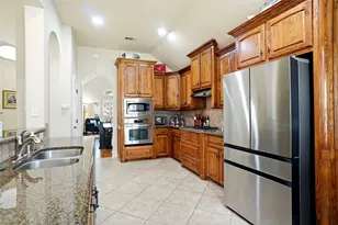 5905 Cripple Creek Tr, North Richland Hills, TX 76180 - Photo 11