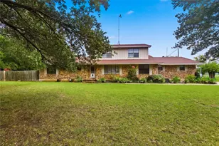 408 E Mulberry St, Leonard, TX 75452 - Photo 35
