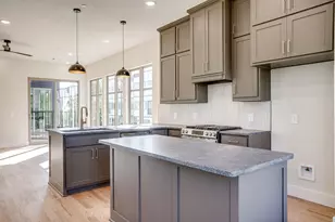 2820 Weisenberger St, Fort Worth, TX 76107 - Photo 9