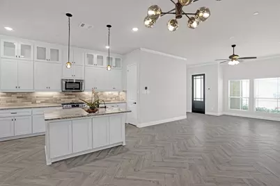 1914 Melinda Lane, Farmers Branch, TX 75234 - Photo 11