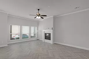 1914 Melinda Ln, Farmers Branch, TX 75234 - Photo 5