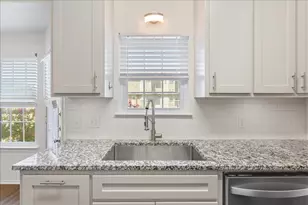 1325 Speight Ave, Waco, TX 76706 - Photo 11