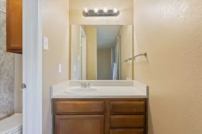 1325 Speight Avenue, Waco, TX 76706 - Photo 23