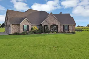 9688 Whispering Creek Ter, Grandview, TX 76050 - Photo 3