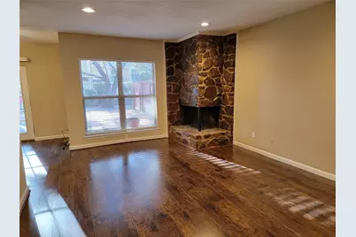2908 Shady Lake Circle, Carrollton, TX 75006 - Photo 7