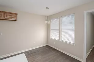 640 W Marshall St, Van Alstyne, TX 75495 - Photo 5