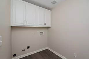 640 W Marshall St, Van Alstyne, TX 75495 - Photo 13