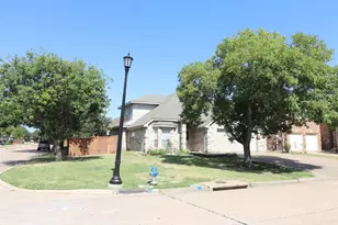 7901 Stonehaven Ln, Rowlett, TX 75089 - Photo 1
